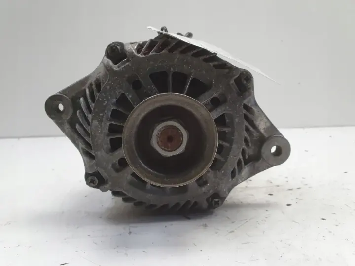 Subaru Legacy IV 2.0 B ALTERNATOR 23700AA520