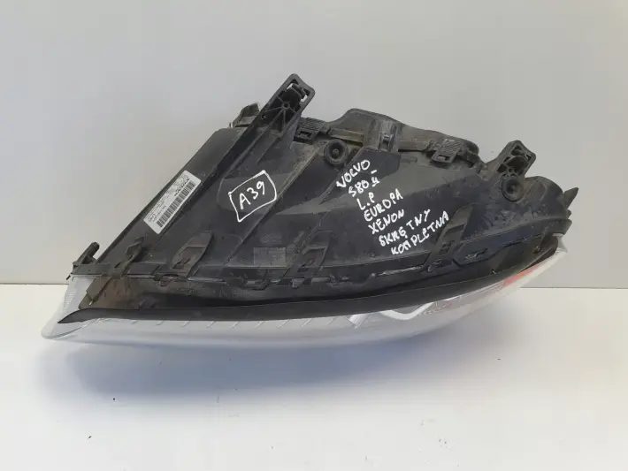 Volvo V70 XC70 III S80 II PRZEDNIA LAMPA LEWA lewy przód XENON 31353532