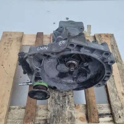 VW Polo III lift 1.0 MPI SKRZYNIA BIEGÓW CWN manualna MANUAL