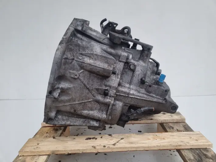 Nissan Qashqai J10 2.0 DCI SKRZYNIA BIEGÓW manual manualna