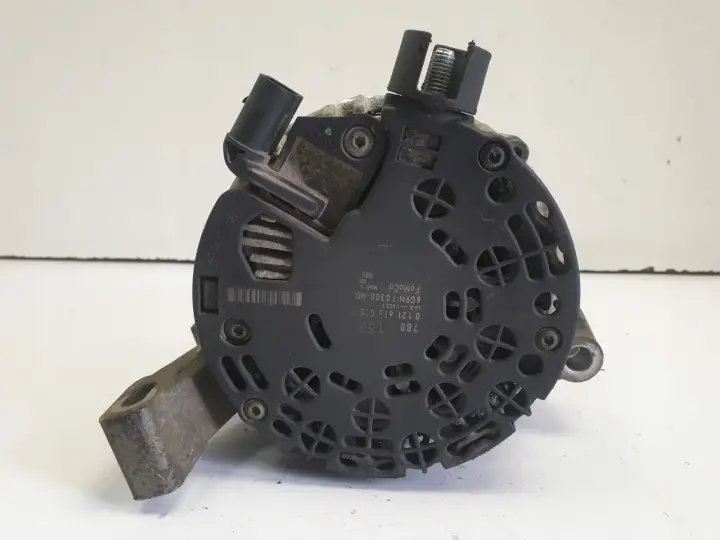 Volvo V70 III 2.5 T ALTERNATOR 0121615005 150A