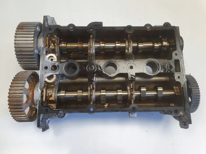 Skoda Citigo 1.0 MPI POKRYWA ZAWORÓW wałki 04C103475H