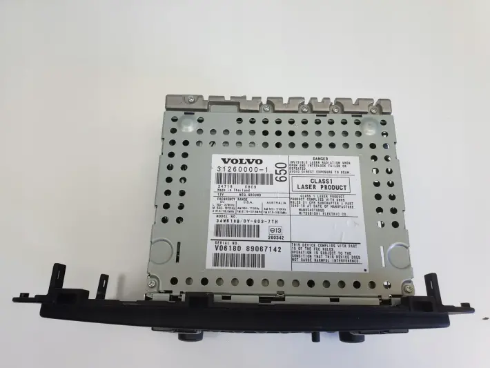 Volvo S60 I V70 II XC70 RADIO CD Radioodtwarzacz HU-650 31260000