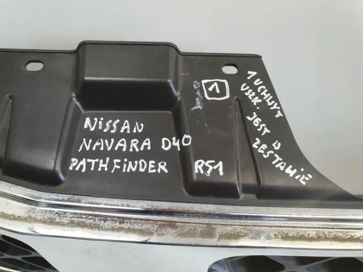 Nissan Navara III D40 Pathfinder III ATRAPA CHŁODNICY Grill gril 2310EB400