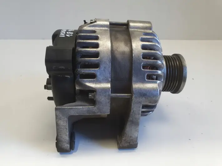 Opel Insignia 1.8 16V ALTERNATOR 13500577 BF 100A