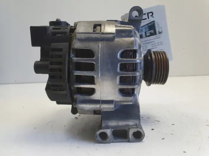 Mercedes W169 1.5 8V ALTERNATOR A2661540802 90A valeo