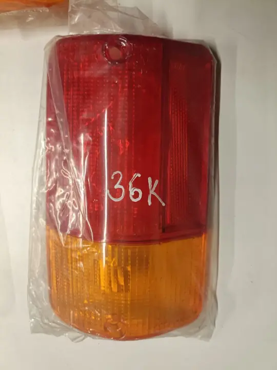 Fiat 126P KLOSZ TYLNEJ LAMPY lewej LEWY TYŁ