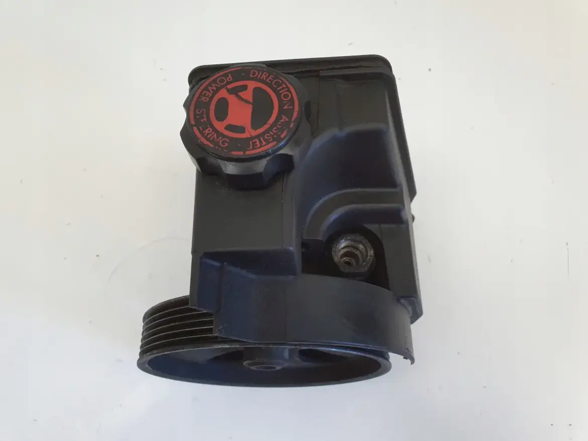 Citroen Xsara II 1.4 8V POMPA WSPOMAGANIA 9641267380