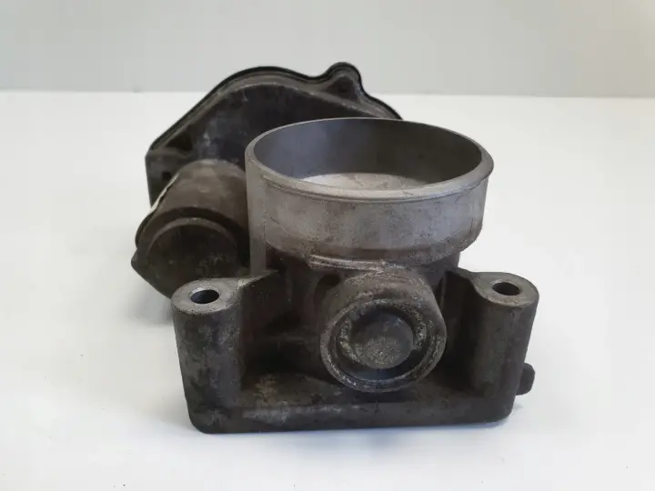 Ford C-Max 1.8 16V PRZEPUSTNICA VP4F9U-9E928-AB