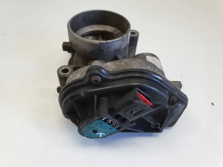Ford Focus MK2 1.8 16V PRZEPUSTNICA 4M5G-ED
