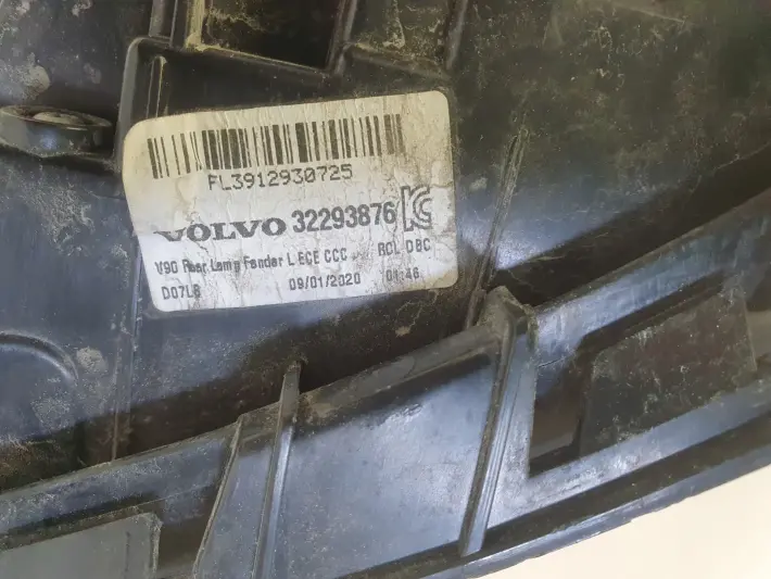 Volvo V90 II TYLNIA TYLNA LAMPA LEWA lewy tył 32293876