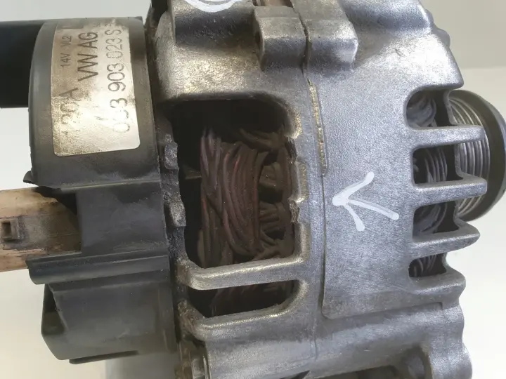 Audi A3 8L Golf IV Seat Leon 1.9 TDI ALTERNATOR Valeo 038903023S 120A