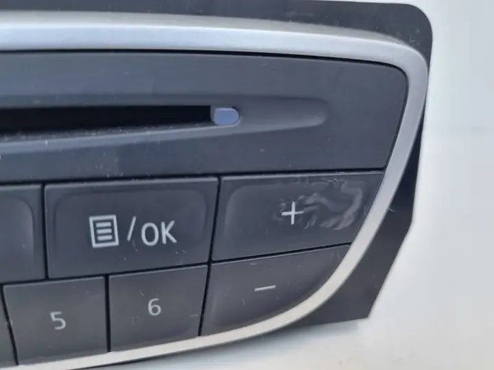 Renault Scenic III Megane III RADIO CD Radioodtwarzacz 281150030R Ładne