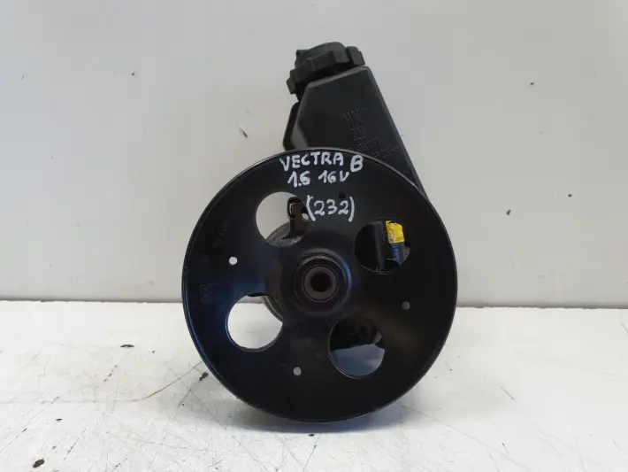 Opel Vectra B 1.6 16V POMPA WSPOMAGANIA 90495957