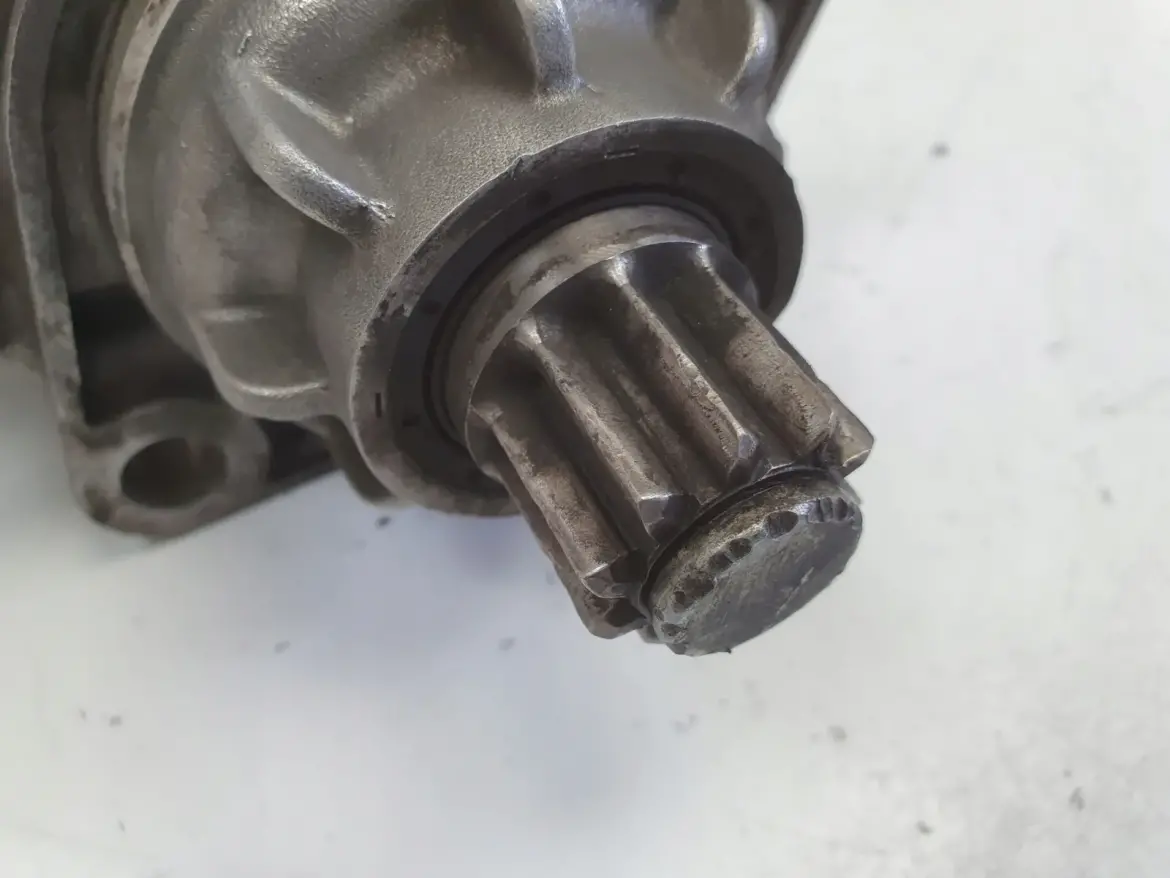VW Bora 2.3 V5 ROZRUSZNIK