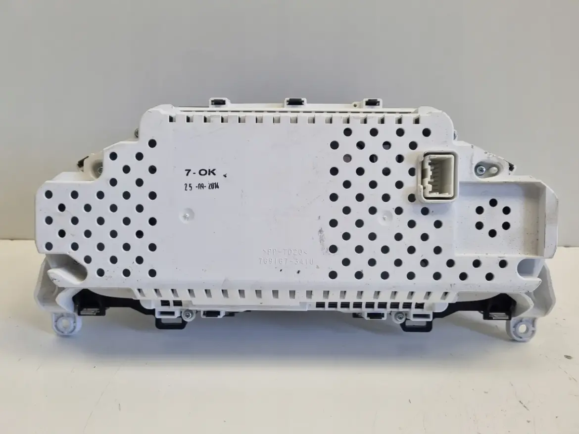 Volvo XC60 I LIFT diesel LICZNIK ZEGARY TFT Europa 31433333 36010102