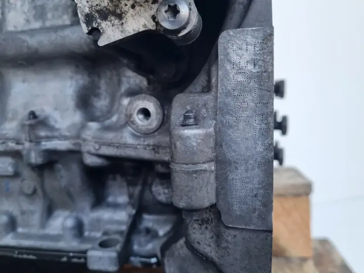 SILNIK KOMPLET Peugeot 5008 1.6 HDI eHDI 112KM 137tyś 9H05 9HR