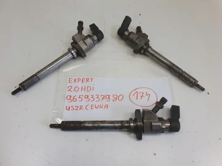 Peugeot Expert Jumpy Scudo II 2.0 HDI WTRYSKIWACZ wtrysk 9659337980 RHK 120