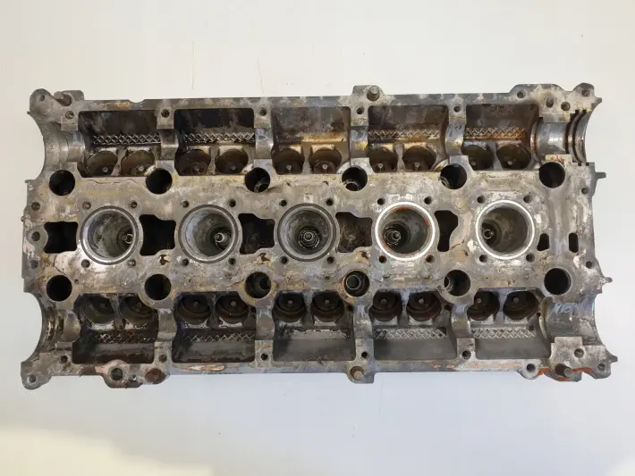 Volvo S60 V70 2.4 B GŁOWICA CYLINDRÓW 1001837003