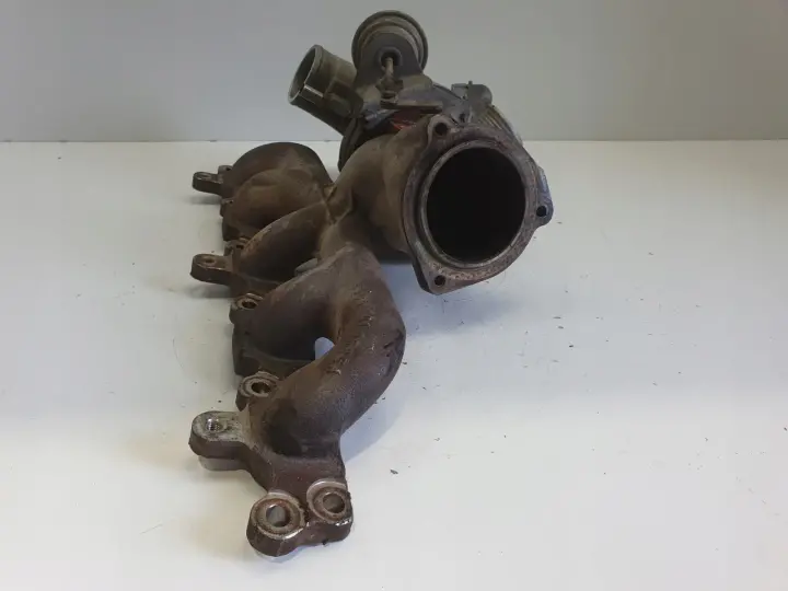 Volvo S40 II V50 2.5 T TURBOSPRĘŻARKA turbo 30757112