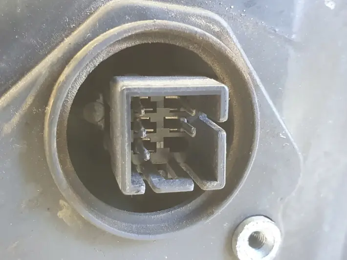 Opel Corsa C 00-06r LUSTERKO PRAWE PASAŻERA 5 pin pinów DS59-04R