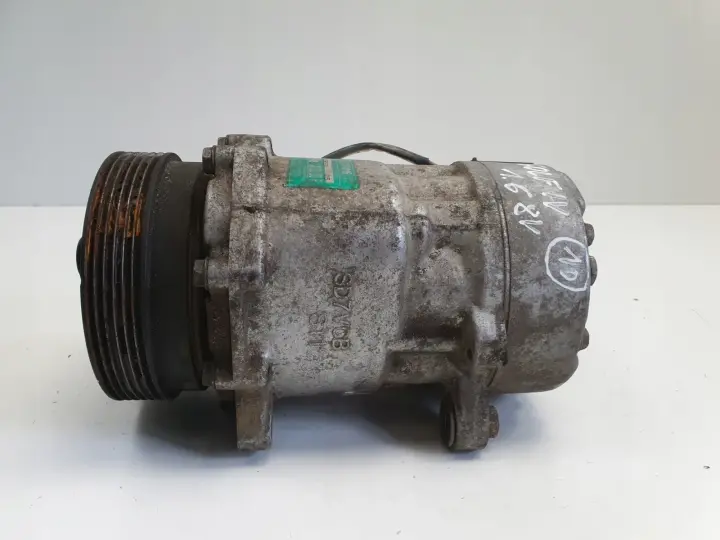 VW Golf IV 1.6 8V SPRĘŻARKA KLIMATYZACJI pompa 1J0820803F