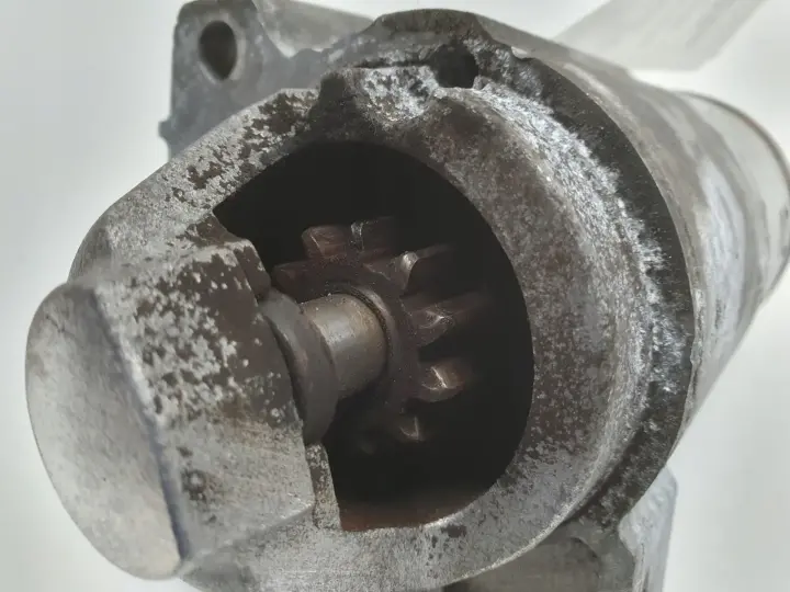 Peugeot 207 1.4 16V VTi ROZRUSZNIK V755001780-04 M000T32271ZE