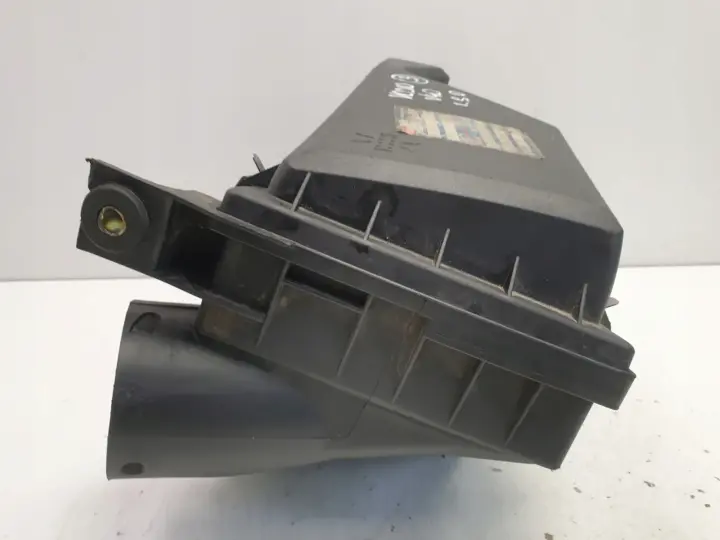 Volvo S40 V40 lift 1.9 D OBUDOWA FILTRA POWIETRZA