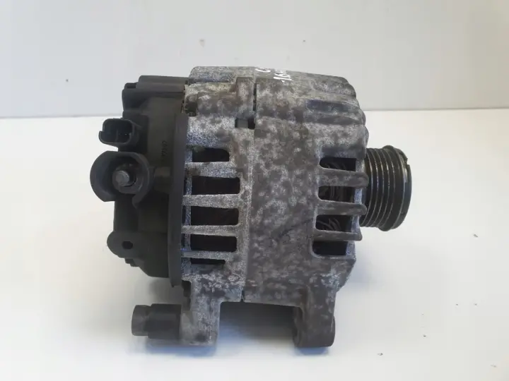 Citroen C4 1.6 HDI ALTERNATOR 9665617780 valeo