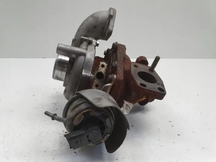 Volvo V60 S60 II 1.6 D2 TURBOSPRĘŻARKA turbo 9686120680