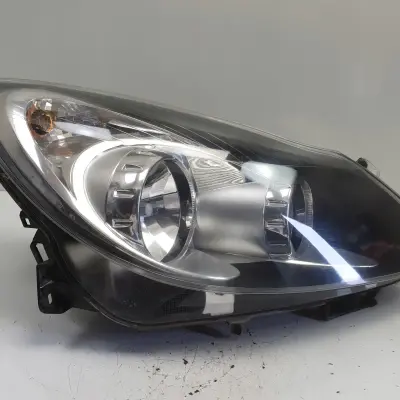 Opel Corsa D PRZEDNIA LAMPA PRAWA prawy przód anglik Ciemny klosz 13217456