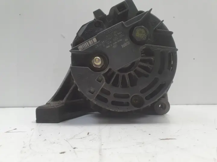 Volvo V70 II 2.4 T ALTERNATOR bosch 0124525014