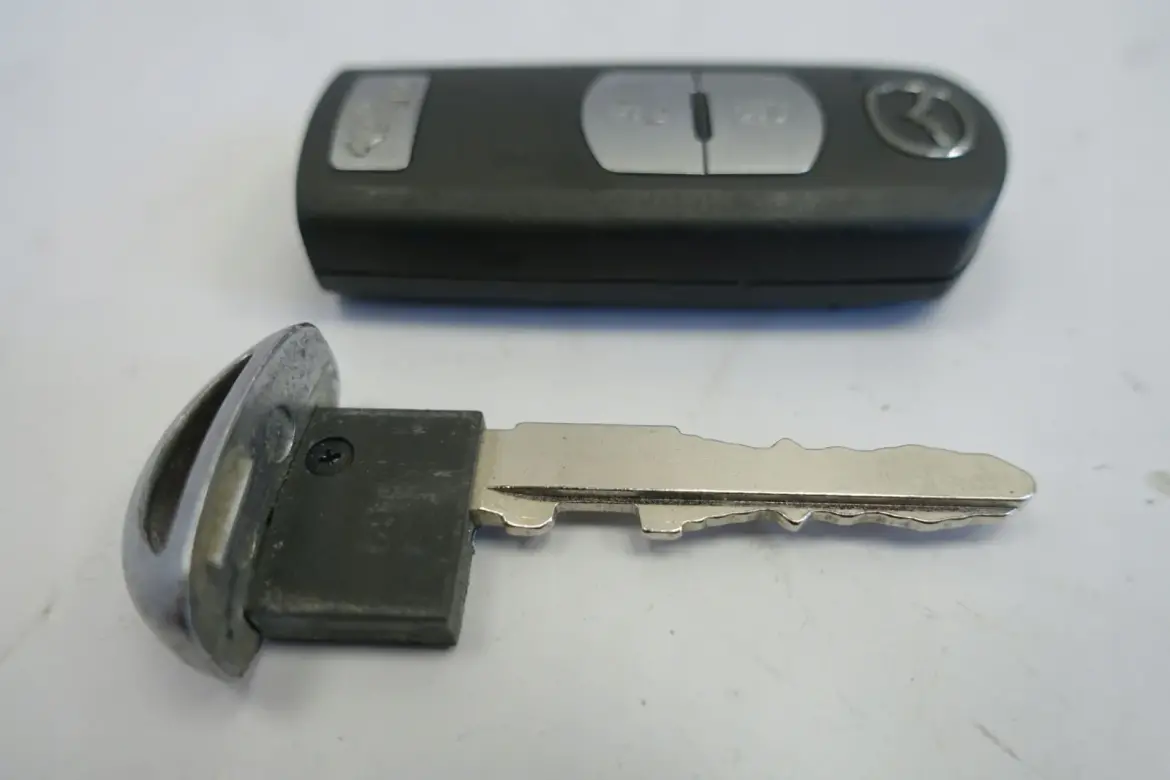 Mazda CX-5 CX5 11-17 KLUCZYK PILOT Smart key