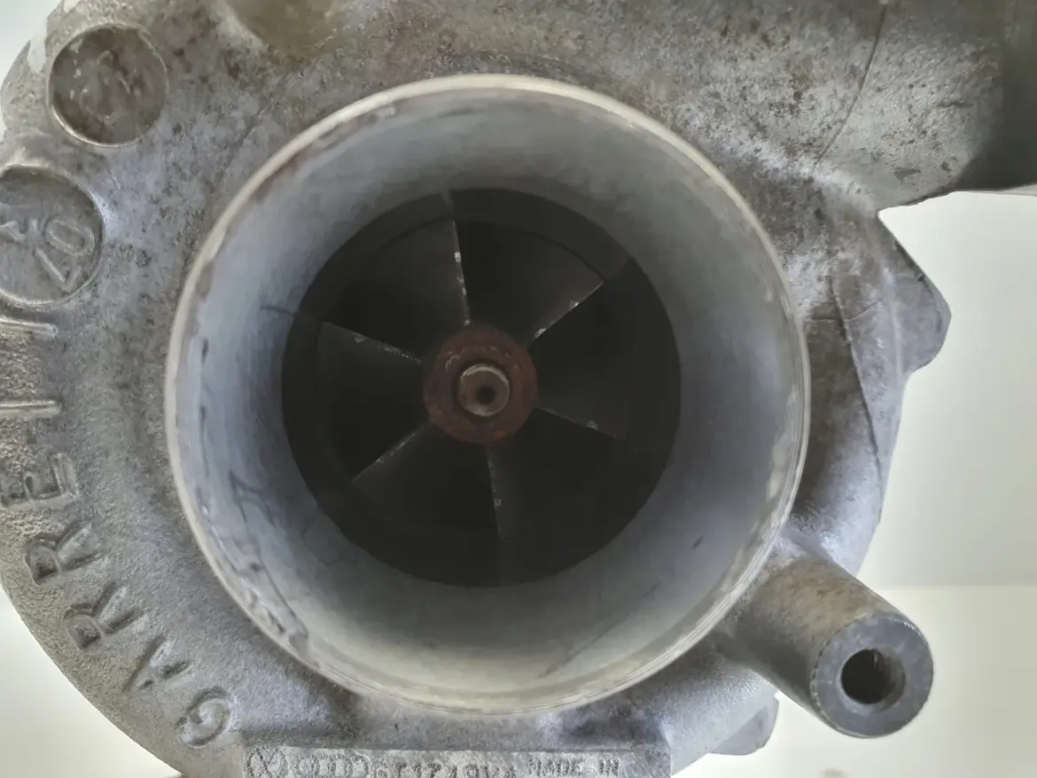 VW Golf V 2.0 TDI TURBOSPRĘŻARKA turbo 03G253014H
