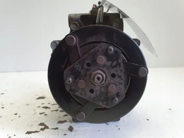 db885650ce8902980d1ad87f4b193406