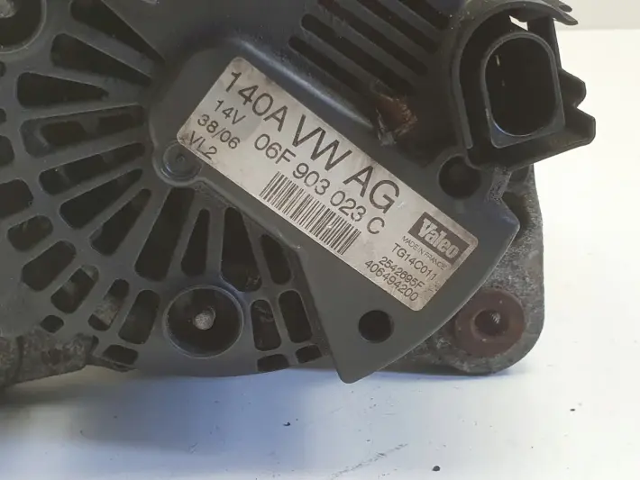VW Touran I 2.0 TDI ALTERNATOR 06F903023C valeo 140A