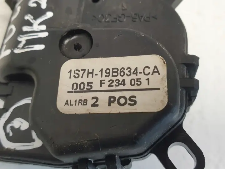 417837000edadf25bd64cbfb02422924
