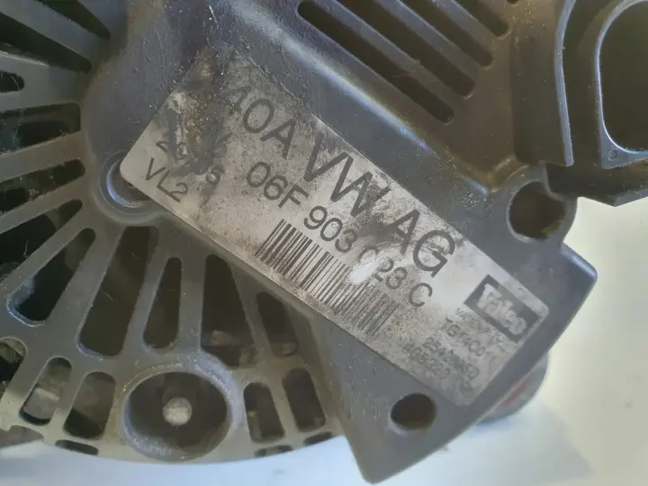 VW Touran 1.9 TDI ALTERNATOR valeo 06F903023C 140A
