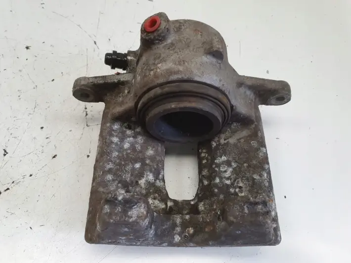 Mercedes W204 PRZEDNI ZACISK HAMULCOWY prawy przód PASAŻERA 295x28