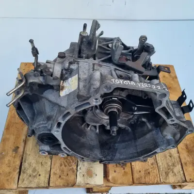 Toyota Corolla Verso II 2.2 D4D SKRZYNIA BIEGÓW manualna MANUAL