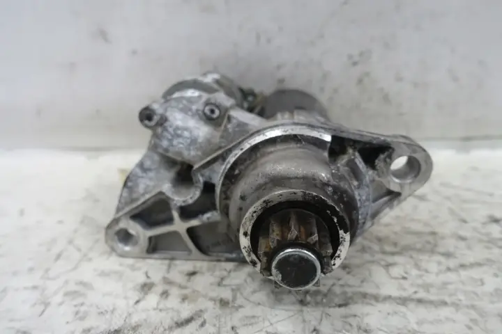 Vw Polo IV 1.4 16V ROZRUSZNIK 0001121433 Bosch