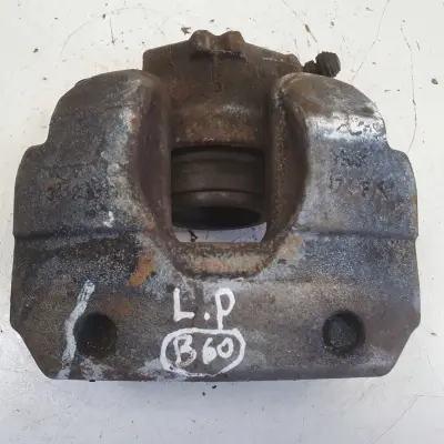 Volvo XC60 I PRZEDNI ZACISK HAMULCOWY lewy przód kierowcy 31423311