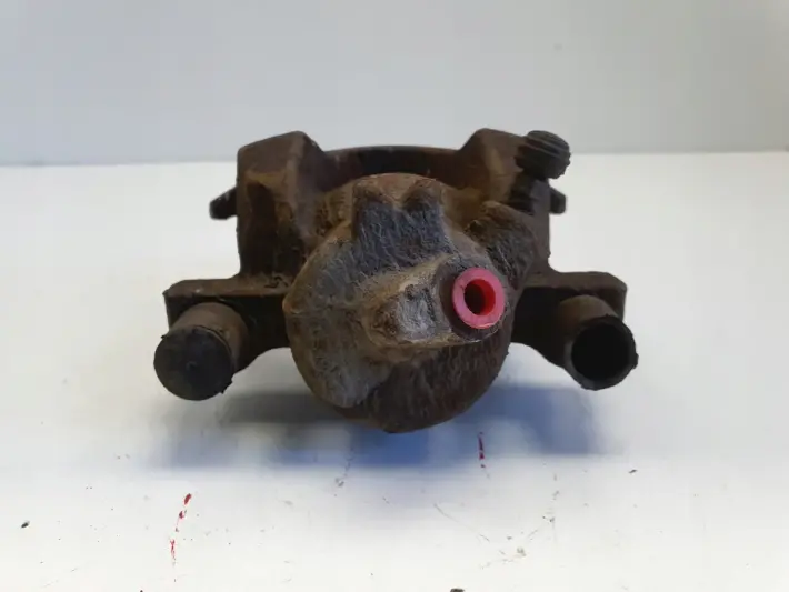 Renault Clio IV PRAWY PRZEDNI ZACISK HAMULCOWY przód pasażera P.P TRW