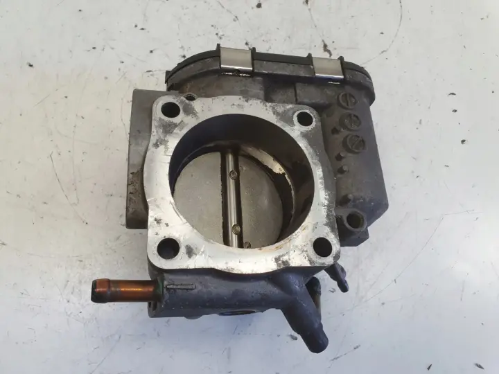 Audi A4 B6 2.0 20V PRZEPUSTNICA 06B133062H 0280750088