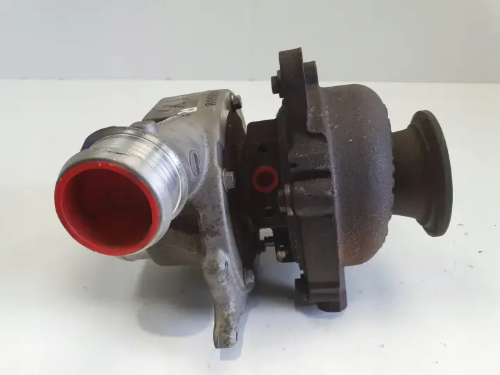 Volvo V70 III 2.0 D3 TURBOSPRĘŻARKA turbo 31331331