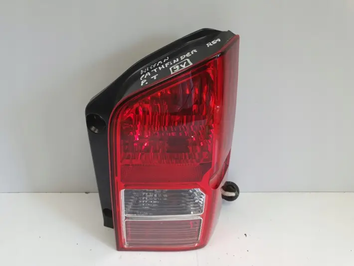 Nissan Pathfinder R51 LIFT 10-14r TYLNIA TYLNA LAMPA PRAWA prawy tył