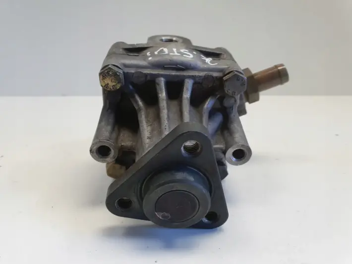 Audi A6 C4 2.5 TDI POMPA WSPOMAGANIA 048145155F