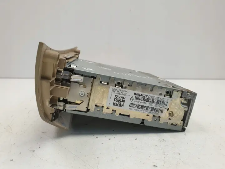 Renault Laguna III RADIO CD Panel Radia