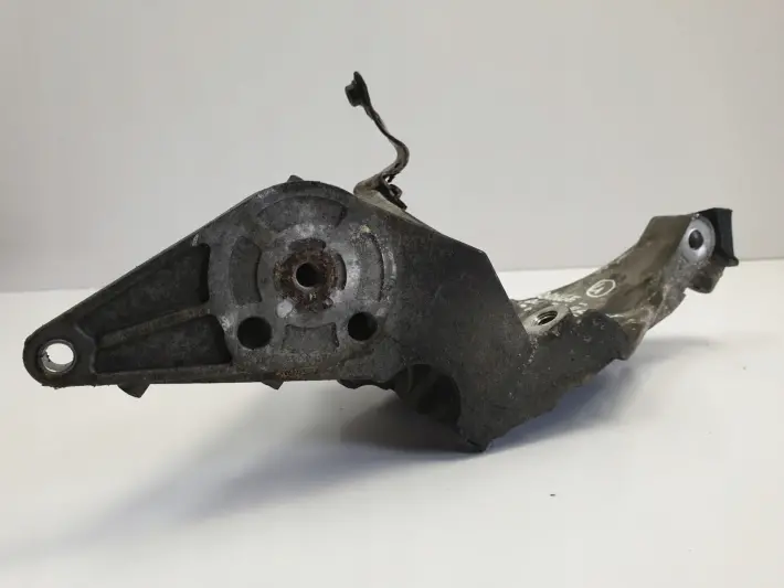 Range Rover Sport II 3.0 D ŁAPA ALTERNATORA