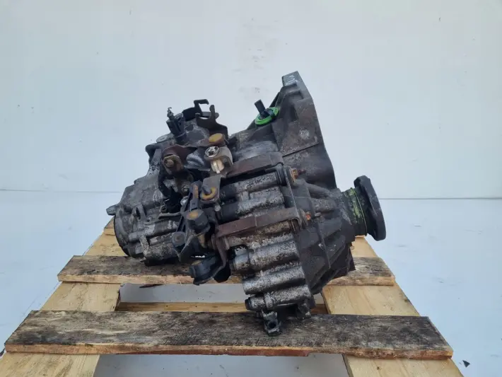 VW Bora 1.6 16V SKRZYNIA BIEGÓW DUW manualna MANUAL